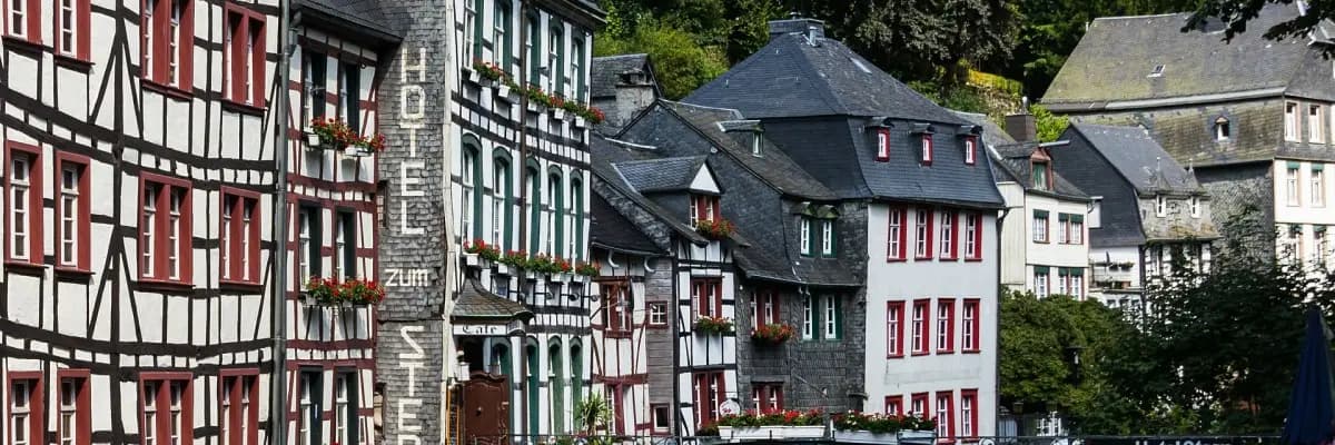 Titelbild der Kategorie Hochwertige Verkleidungen für jede Fassade